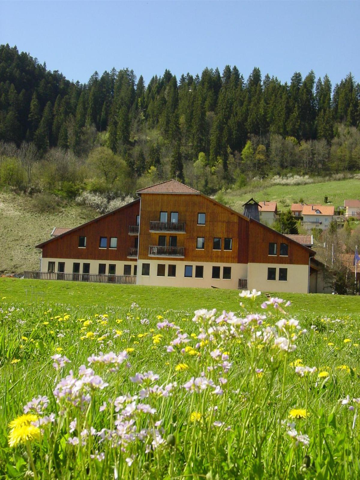 Espace Morteau Luaran gambar